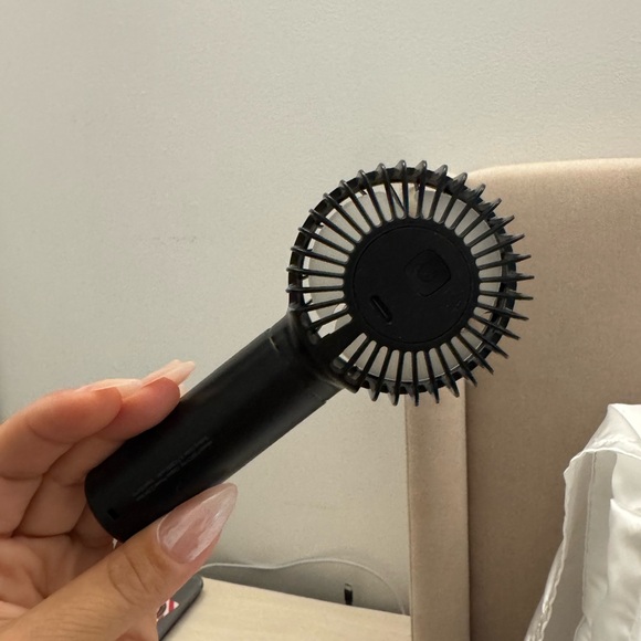 easyacc // mini portable handheld fan - Picture 5 of 6